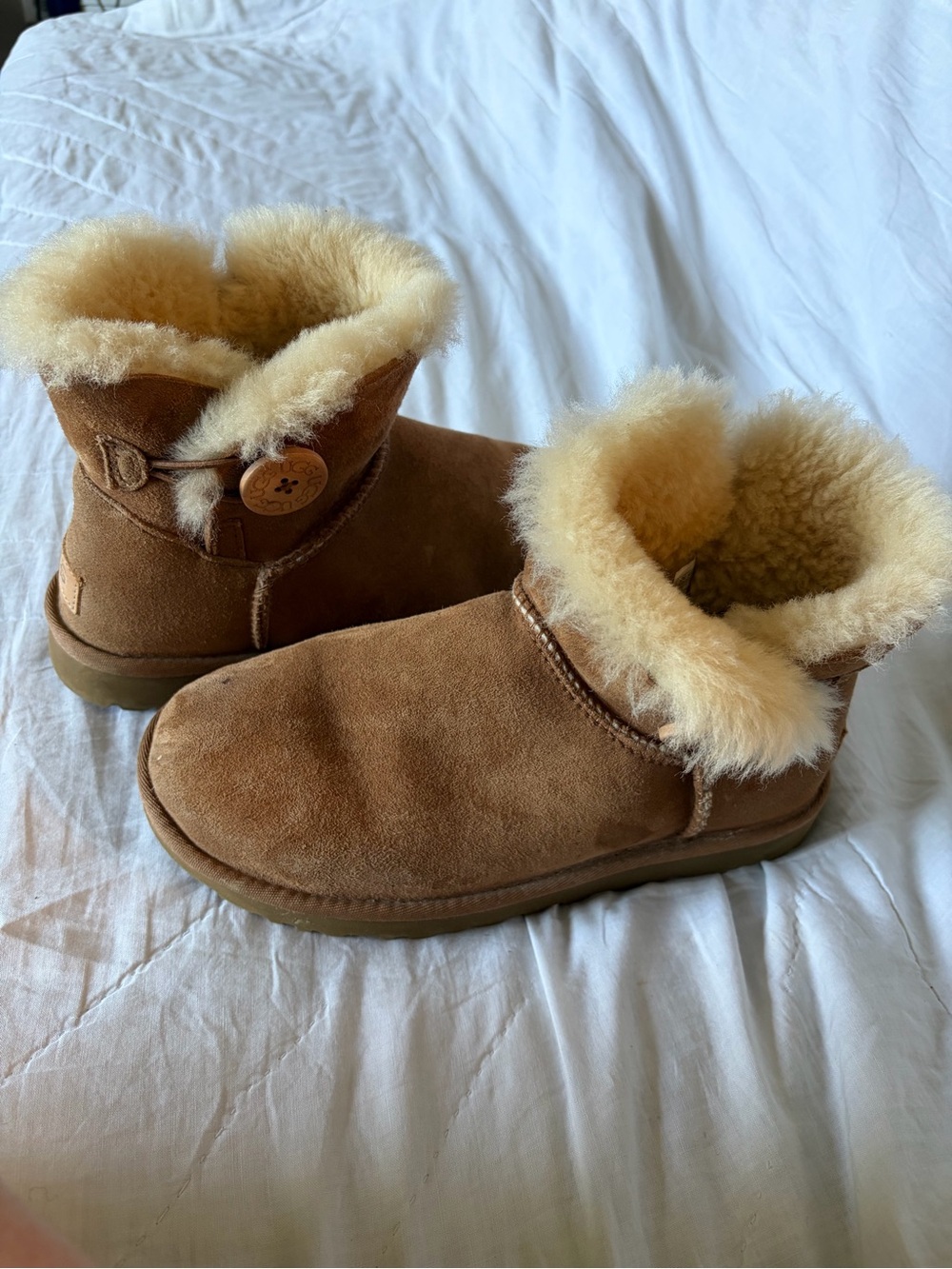 UGG Women Shearling-Lined Suede Boots - Chestnut Brown